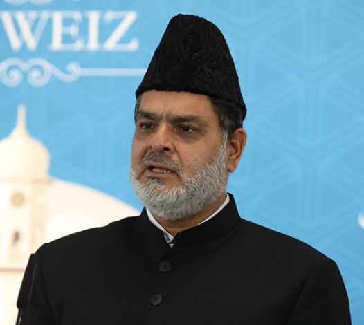  مکرم منیر احمد منور صاحب